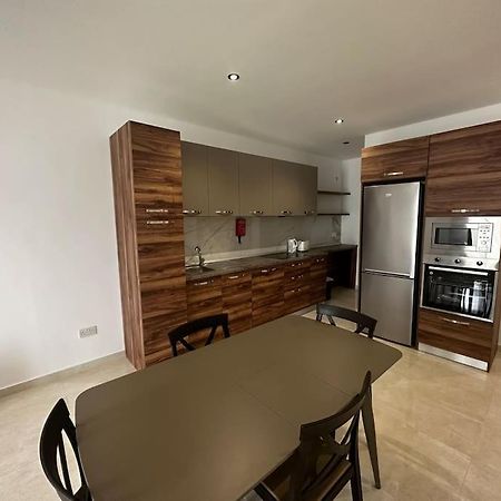 Bright 1 Bedroom Apartment In Noah Apartments, Gzira Екстериор снимка