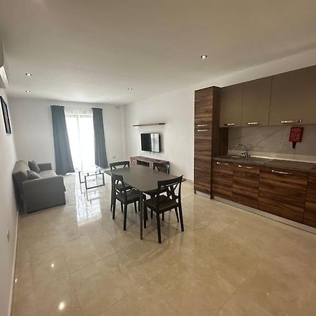 Bright 1 Bedroom Apartment In Noah Apartments, Gzira Екстериор снимка